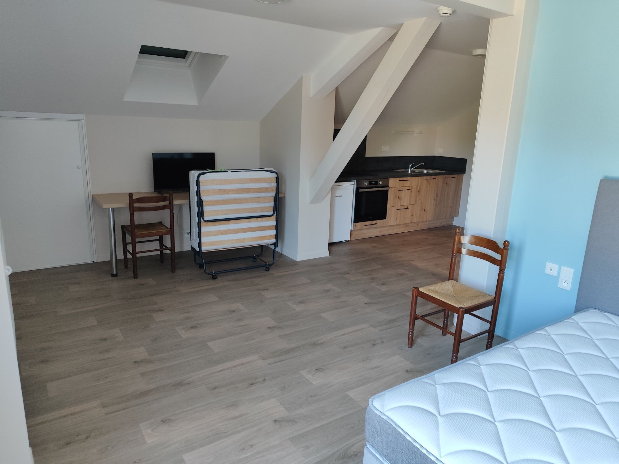 20251102141639_G_te_1_chambre_1_1er_tage_2000x1500