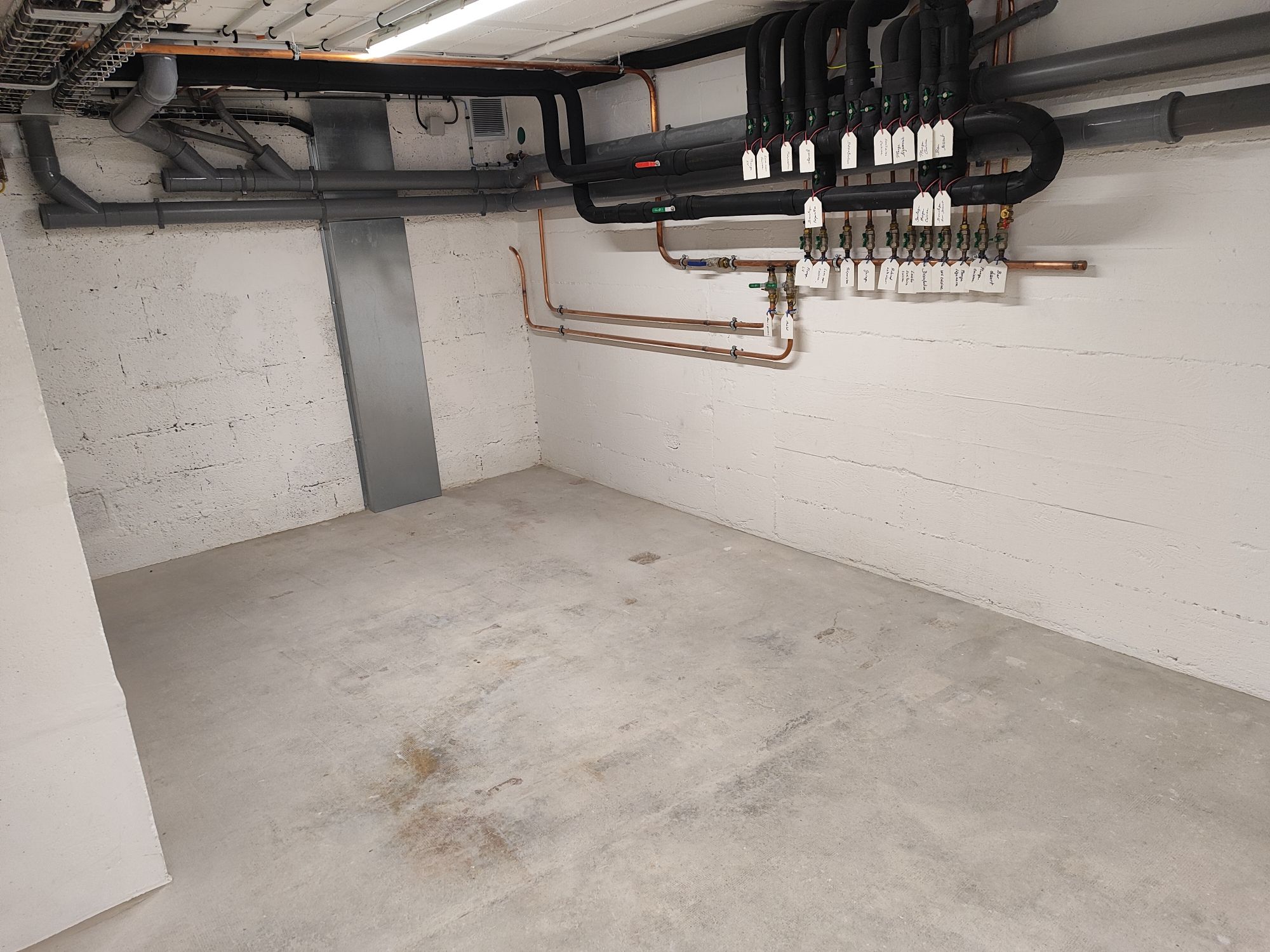 20251102141735_Local_technique_2_sous-sol_2000x1500