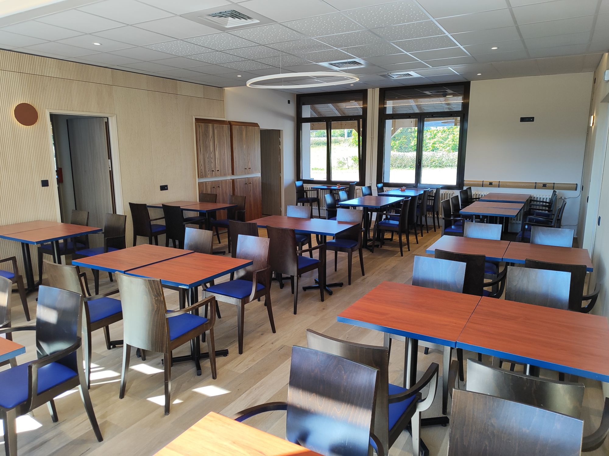 20251102141931_Salle_Restaurant_Relais_du_Lac_2_2000x1500